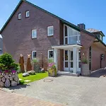 Strand Cottage