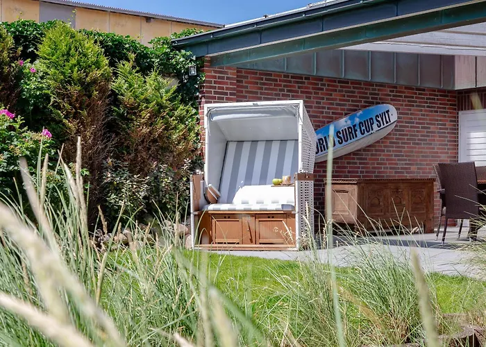 Strand Cottage